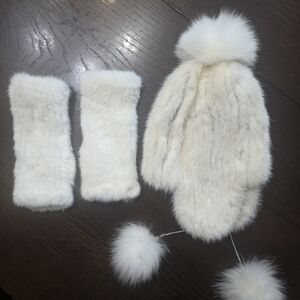 Source Unknown White Furry Kids Set